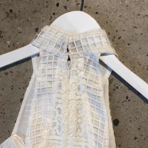 Alexis Robin White Lace Halter Dress - Picture 7 of 10